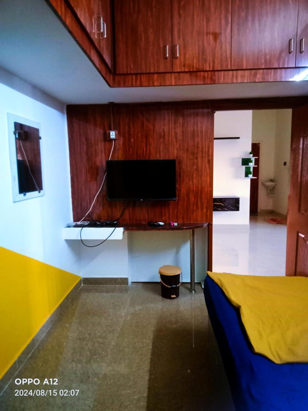 Asshappystayinn Hotel Tiruchirappalli Exterior photo